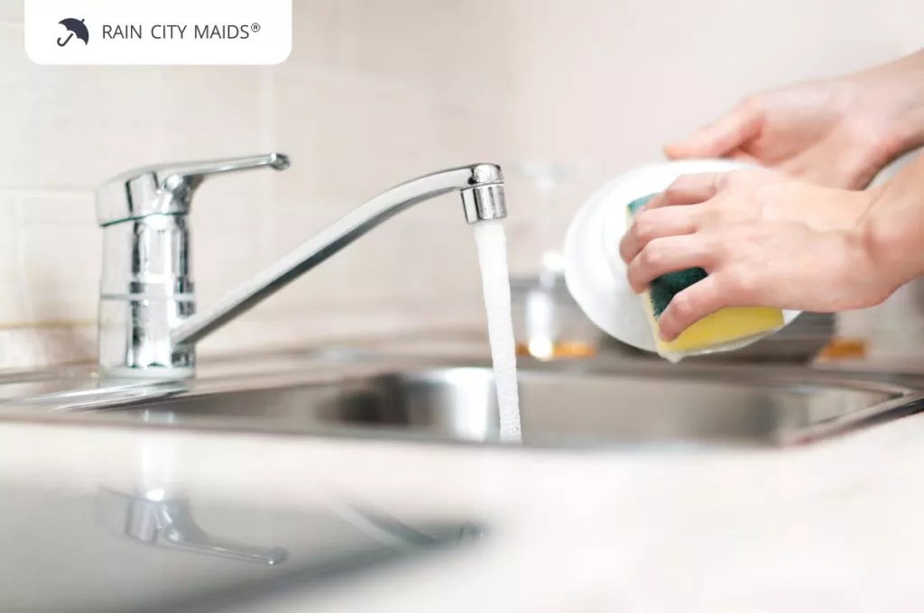 5 Easy Steps for Cleaning a Kitchen Faucet